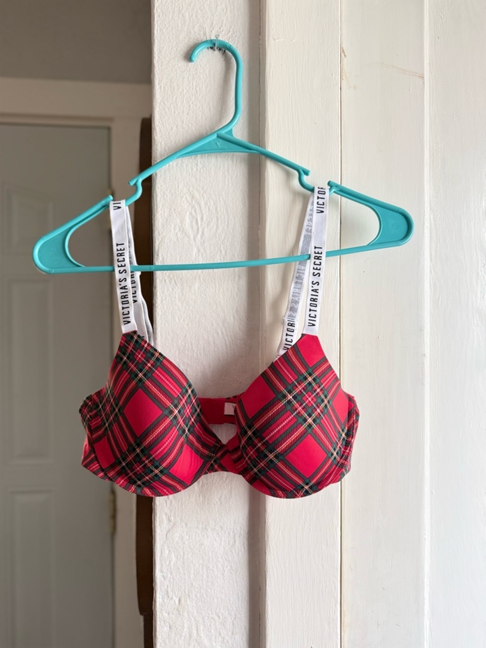 Victoria's Secret Red Plaid T-Shirt Bra with White Logo Straps